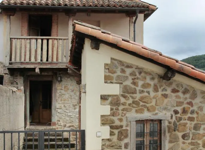 Casa De Piedra Valderrueda